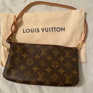 Louis Vuitton Pochette Accessoires